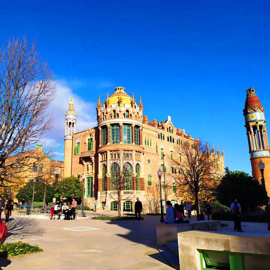 Больница Сан Пау в Барселоне Больница Сан Пау в Барселоне